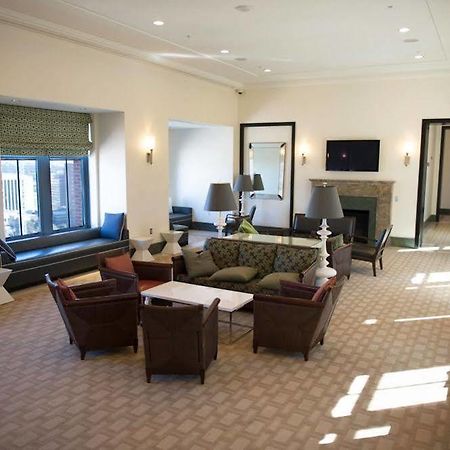 Crystal Quarters Furnished Apartments At The Gramercy Arlington Exterior foto